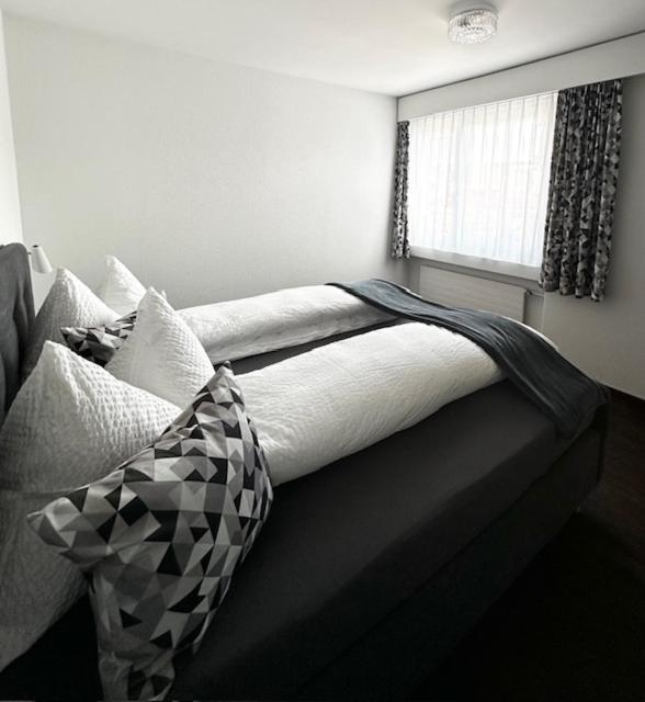 אפנצל Hotel B&B Stossplatz מראה חיצוני תמונה
